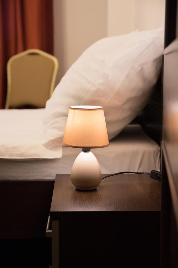 Hotel Hensch Łódź Kültér fotó